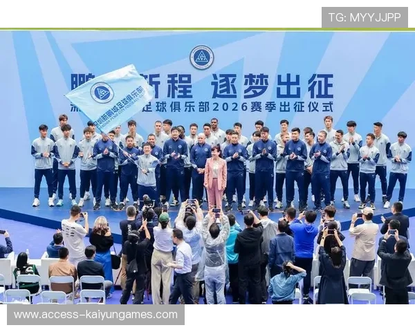 深圳新鹏城补强边路，新援冲刺连过两人